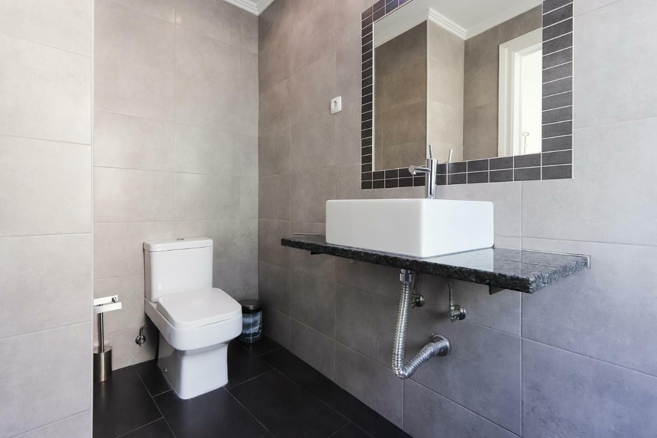 Lisbon Apartments In Anjos Bagian luar foto